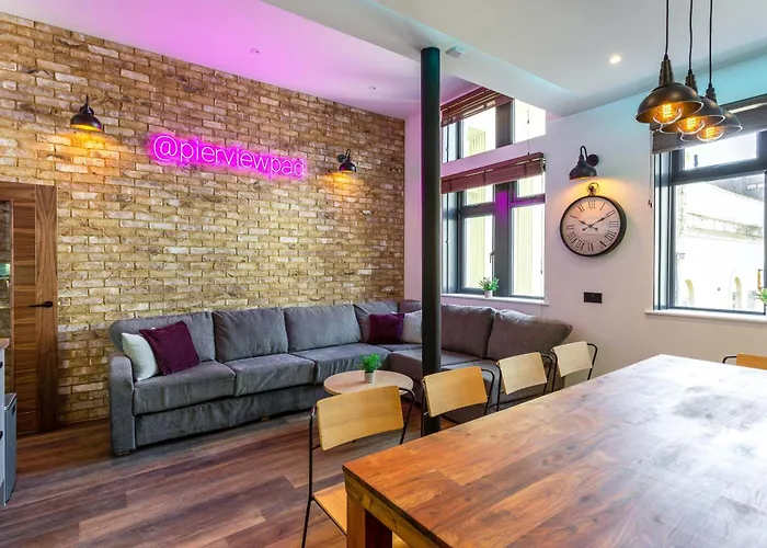 Pierview Pad - Central Luxury Apartment On The Beach