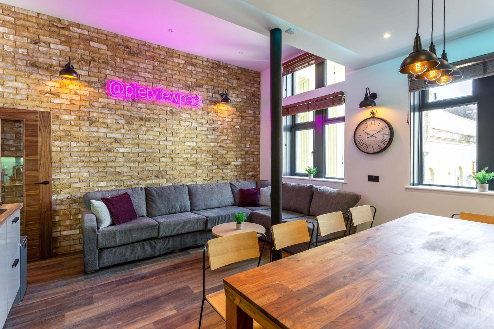 Pierview Pad - Luxury On The Apartment